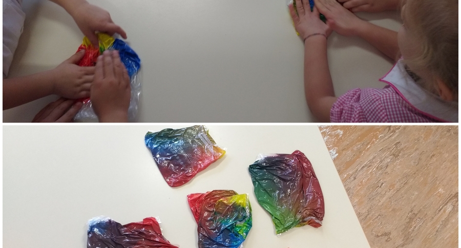 Tempere dei colori primari nei sacchetti, schiacciamo, mischiamo e…ecco apparire altri colori!
