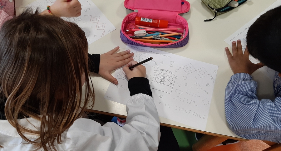 Rispettiamo i tratteggi e completiamo la scheda del Carnevale